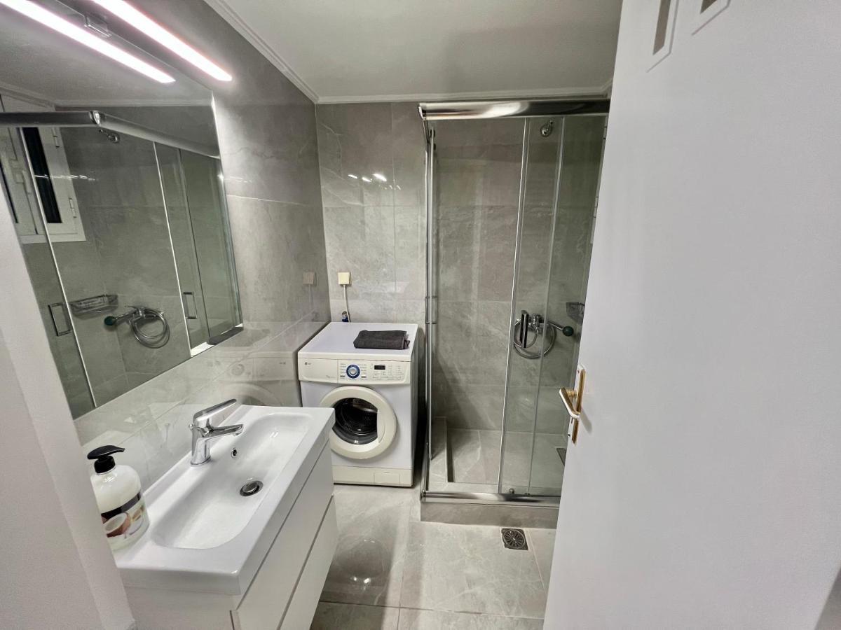 Victoria Grand Palace Apartments Афины Экстерьер фото